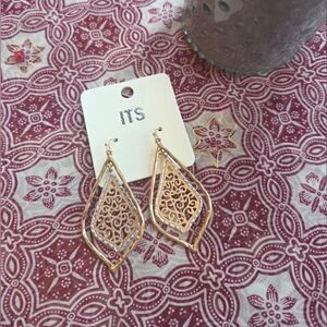 Boho Filigree Leaf Earrings